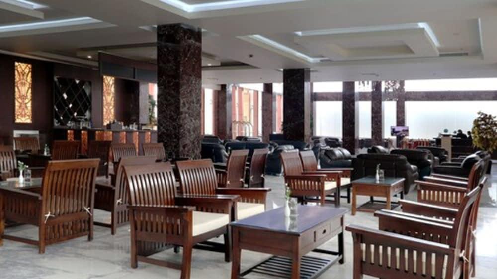 M Bahalap Hotel Palangka Raya Exterior photo